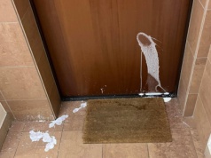 Zrobili jej psikus na Halloween. 