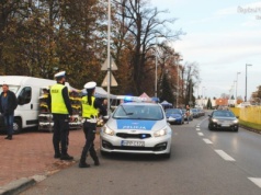 Rozpoczęła się Akcja Znicz, na drogi wyjedzie ponad 5 tys. policjantów