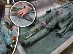 Zabity dziennikarz stał się bóstwem miłości. Jego grób przyciąga tłumy kobiet