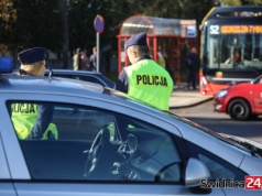 Bezpieczny dzień Wszystkich Świętych. Policjanci radzą, jak nie stać się ofiarą złodziei