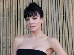 Brytyjka inspiruje się Schwesta Ewą? Korki analne do płyty