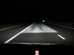 Cyfrowe światła Matrix LED są imponujące. Nie tylko 