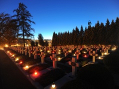 Branża recyklingu: po 1 listopada na wysypiska trafia ok. 120 tys. ton odpadów cmentarnych