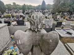 Gdy babcia umarła, przyszła do mnie żaba. Jak rozmawiać z dziećmi o śmierci