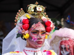 Taniec, muzyka, festyn. W tym kraju 1 listopada nie ma milczenia i zadumy