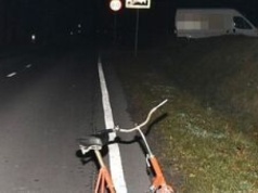 Jechał pijany i bez oświetlenia. Potrącony rowerzysta w szpitalu