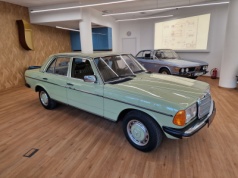 Mercedes 200 W123 1978 – 78000 PLN – Warszawa