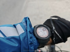 Garmin i kalorie: Czy „Bieg przełajowy” spala więcej niż „Bieg po asfalcie”? Analiza algorytmu