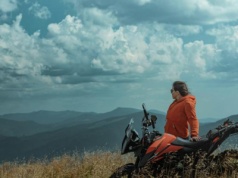 Kobiecy TOP: 10 polecanych motocykli dla doświadczonych motocyklistek – od Sportu po Adventure