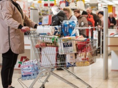 Przełomowa zmiana w sklepach. Pierwszy miesiąc z nowymi zasadami handlu w niedziele