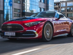 Mercedes-Maybach SL 680 to najdroższy model. Sama maska kosztuje 37 tys. zł