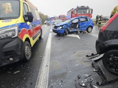 Wypadek dwóch samochodów na DK 15 pod Strzelnem. Trzy osoby zostały ranne