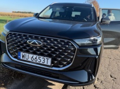 Za 141 900 zł masz 7 miejsc i wykończenie premium. Chery Tiggo 8 to sposób na zakup logicznego SUV-a