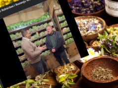 Z popiołów rodzi się solidarność. Minister w Korycinach po pożarze Darów Natury