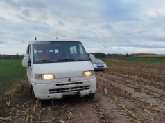 Policyjny pościg za kierującym busem, który nie zatrzymał się do kontroli drogowej