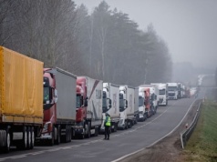 Odpowiedź na zamknięcie granic. Łukaszenka zakazał poruszania się po Białorusi ciężarówek zarejestrowanych w Polsce i na Litwie