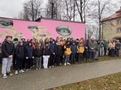 Przy stadionie lekkoatletycznym pojawił się mural Marcina Jedlikowskiego. To efekt wspólnego projektu z BWA Ostrowiec