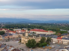 Nowy Sącz: Ratusz pod presją! Radni chcą wyjaśnień w sprawie afery Handzla i Bochenka
