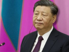 Xi Jinping żartuje z prezydentem Korei. 