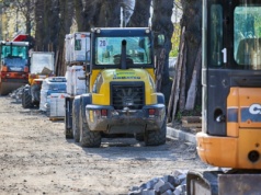 Autostrada kontra handel. Kompleks może zniknąć z mapy przez nowy wariant budowy