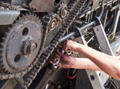 Niezbędne części zamienne do maszyn rolniczych – lista