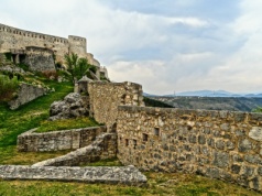 Knin – twierdza i inne atrakcje, noclegi