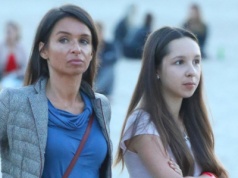 Córka Marty Kaczyńskiej nie przypomina dawnej siebie. Wyjazd do Korei ją zmienił