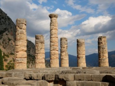 Skandaliczne zachowanie Polaków w Grecji. Wtargnęli bez biletów, po czym ukradli artefakt