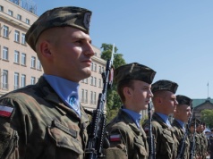 Polacy nie chcą obowiązkowej służby wojskowej. Dlaczego to zły znak?