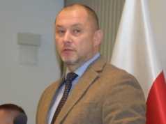 Żurek po raz drugi zawiesił sędziego Iwańca. Za jazdę po alkoholu i kolizję z drzewem