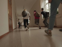 Nowy trend wśród dzieci: dwa numery, zero sensu. Dorosłych to doprowadza do szału