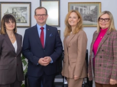 Nowoczesne pielęgniarstwo: GUMed prezentuje model opieki przejściowej podczas wizyty wiceministry zdrowia