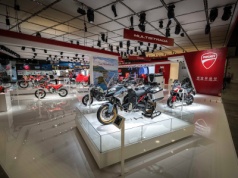 Szeroka oferta Ducati na EICMA 2025: Osiem nowości i dwie zapowiedzi