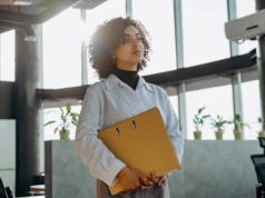 Ta umowa może skutkować utratą pracy z dnia na dzień. Posłanka chce to zmienić