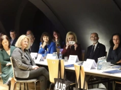 Dzień bez sesji zdjęciowej to dzień stracony. Po co radna przyszła na spotkanie o ESK 2029