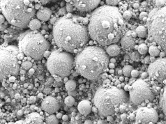 Żywy metal z bakteriami w składzie kształtuje nową rzeczywistość. Przełomowy materiał pokonał dotychczasowe problemy