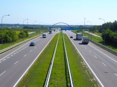 Komisja Europejska nie zbacza z celu redukcji emisji CO2