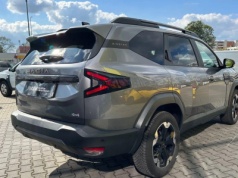 Czy używana Dacia Bigster jest droga? 1.8 Full Hybrid lub 4×4 ze znikomym przebiegiem