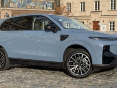 Leapmotor B10: wrażenia, pierwsza jazda. Ten samochód dobry, a przy tej cenie – super. Gigantyczny postęp