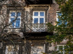 Przed wojną produkowano tam mydła. Teraz w kamienicy przy Stalowej będą mieszkania komunalne