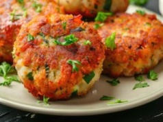 Na piątkowy obiad robię kotlety siostry Anastazji. Nie mają grama mięsa, ale są pełne smaku