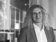 Zmarł Leszek Kłosiński - przedsiębiorca związany z polskim przemysłem kosmetycznym