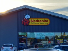 Biedronka wydłuża godziny otwarcia w ponad 3 tysiącach sklepów