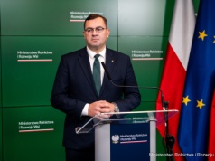 Krajewski ujawnia pierwsze wyniki kontroli w KOWR. Dwa zawiadomienia do prokuratury i niepokojące ustalenia w sprawie działek CPK