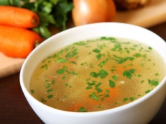 To nie resztki z lodówki, ale świetny dodatek do rosołu. Podbija smak lepiej, niż cebula