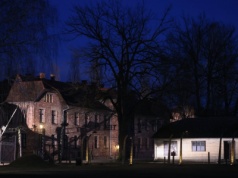 Oświęcim-Brzezinka: Droga Krzyżowa w byłym obozie Auschwitz-Birkenau