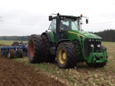 Rolnik kupił dzierżawione pole. Będzie zwolniony z podatku rolnego?