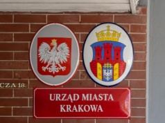 Podwyżki dla pracowników samorządowych. Ministerstwo pokazało kwoty