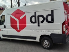 Nerwy w DPD. Kurierzy z Warszawy nie chcą pracować w Wigilię. Spółka reaguje