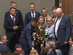 Hołownię w Sejmie pożegnali z pompą. Nagle padło słowo 